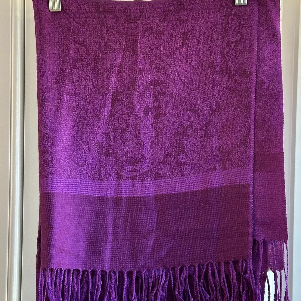 Purple Shawl - Picture 2 of 3